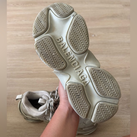 Balenciaga Triple S Sneakers – Beige – Size 7 – Authentic, Barely Worn - Picture 6 of 7